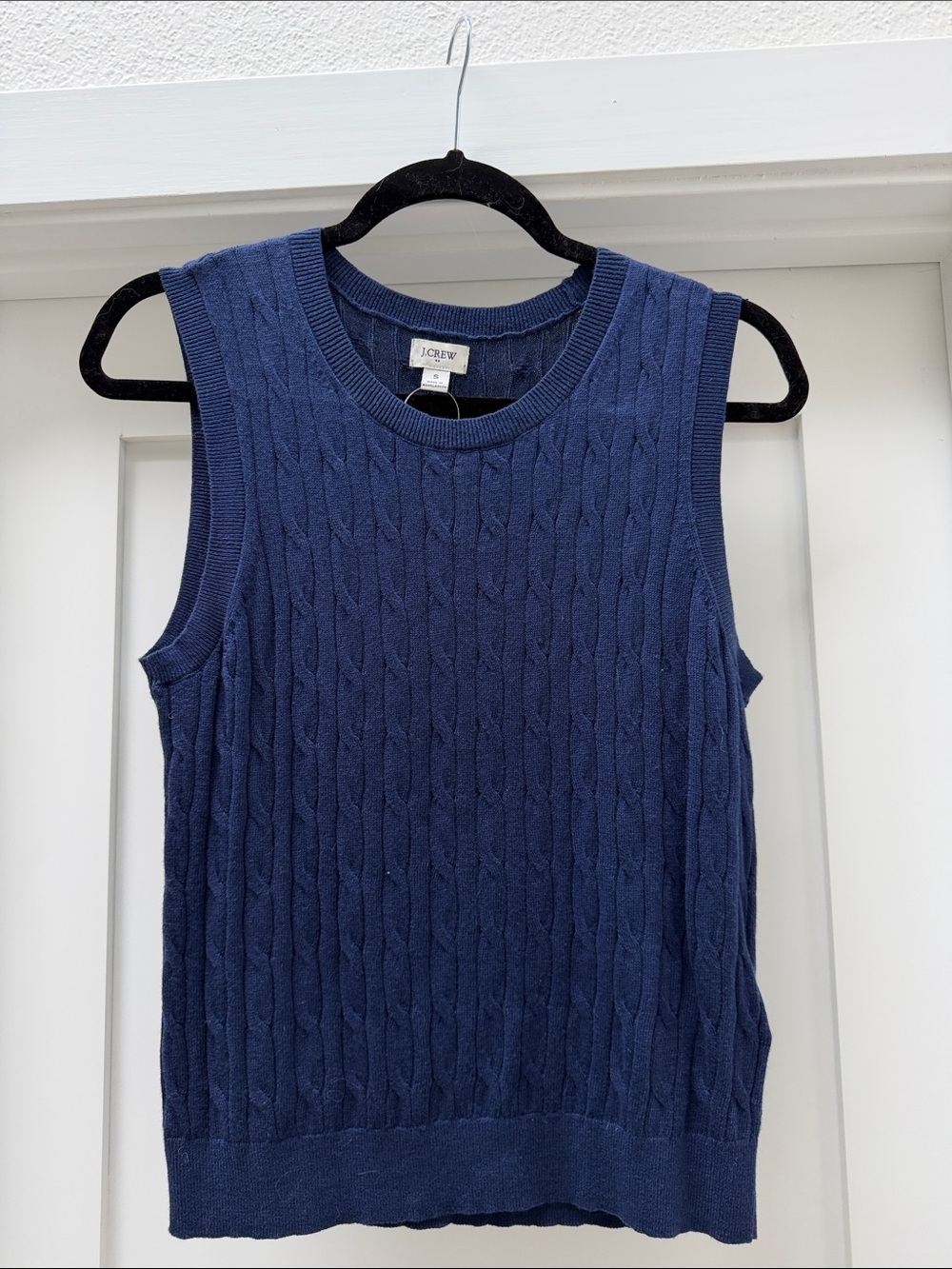 J. Crew Men's Navy Cable-Knit Sleeveless Crewneck Sweater Vest